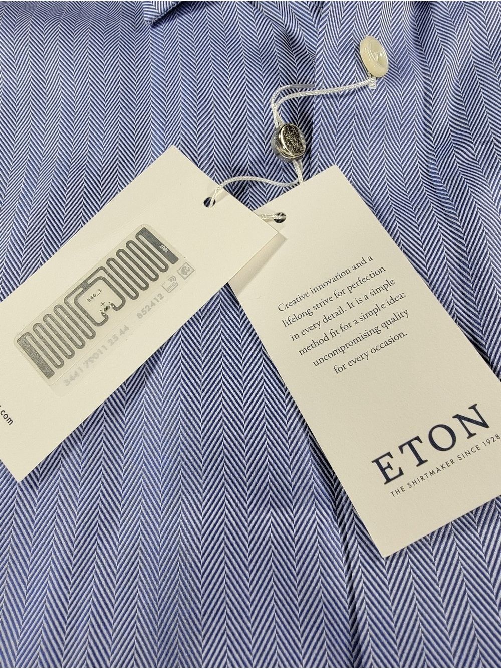 NEW Men's ETON Shirt Blue Herringbone Shirt Classic Fit 44 17.5 Button Front NWT - Picture 4 of 14